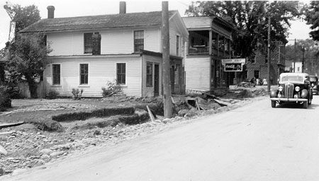 Middle Main St. Flood 1941
